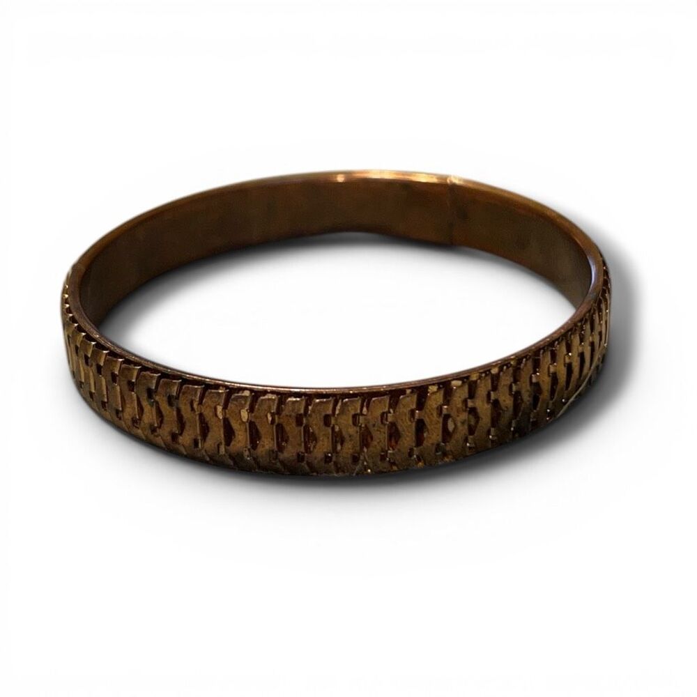 Vintage Lightweight Copper Textured Bracelet – 8 Inch - Picture 5 of 7